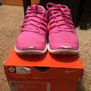 Pink Woman’s Nike Free 5.0+ Size 8.5 Woman’s